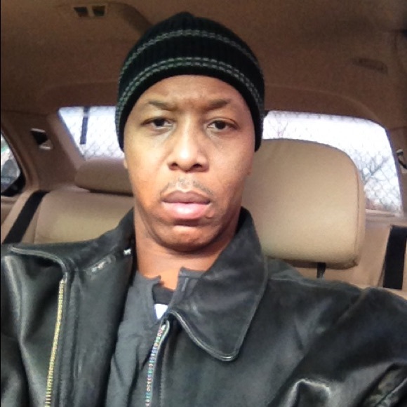 Meet your Posher, Bobby - Picture 2 of 2