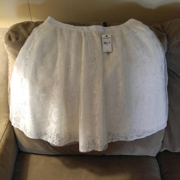 Express lace skirt