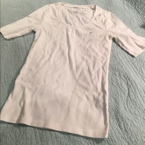 Plain white cotton t shirt.