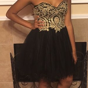 Show stopping Homecoming/Prom dress!