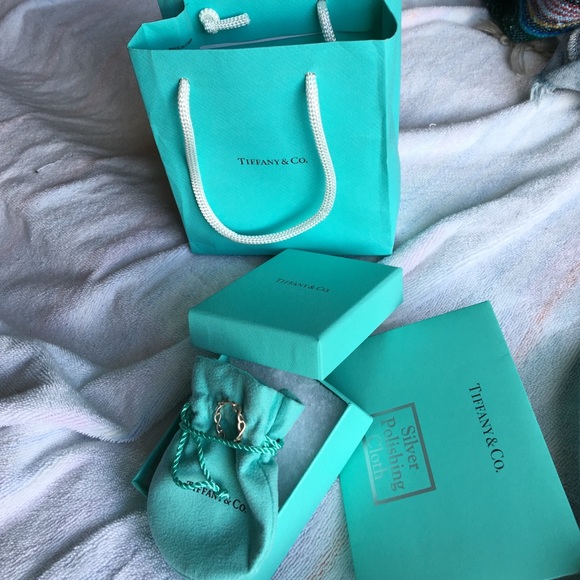 AUTHENTIC Tiffany & Co. infinity ring