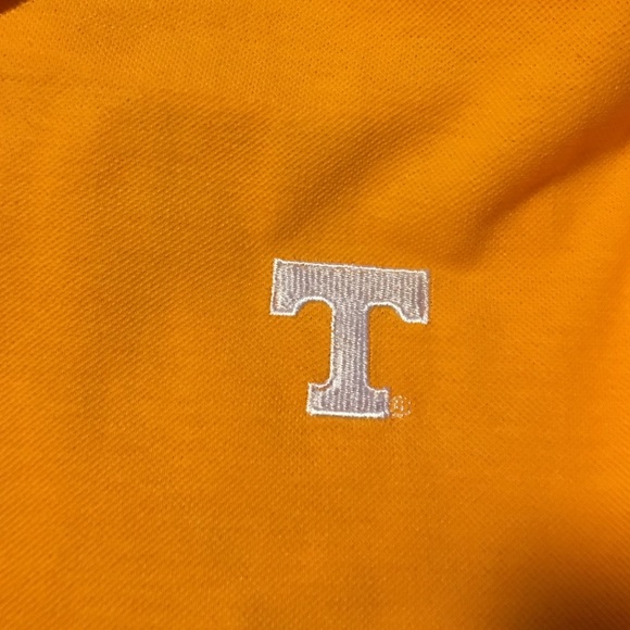 MEN'S NWT TN SHIRT, size XXL 🏈🏀⚾️ - Picture 2 of 3