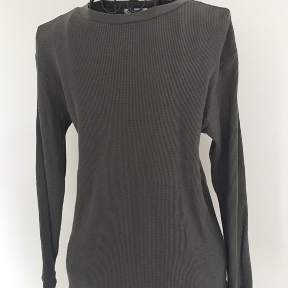 NWOT Olive boys thermal.