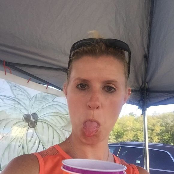 Meet your Posher, Kelly