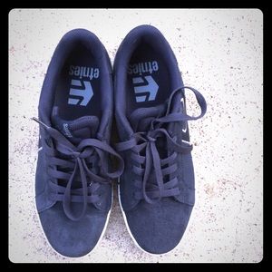 ETNIES Men's Size 10 Navy Skate Sneakers