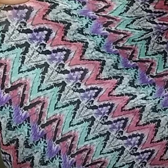 Aztec Print Scarf - Picture 3 of 3