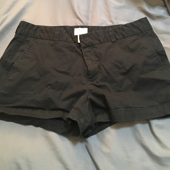 Black gap shorts