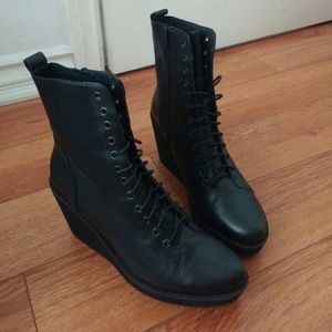 Venilla Suite Leather Lace-Up Wedge Bootie size 37