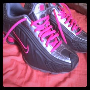 Nike shoes 5.5