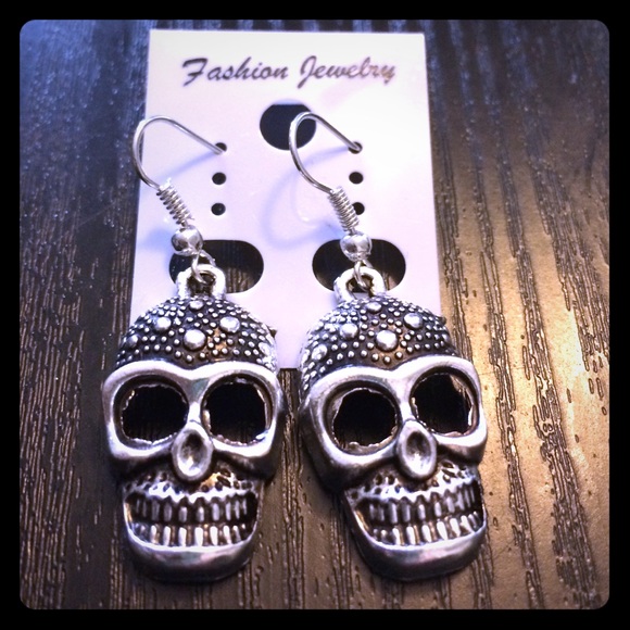 Just made! Skull earrings. NWT - Picture 1 of 1