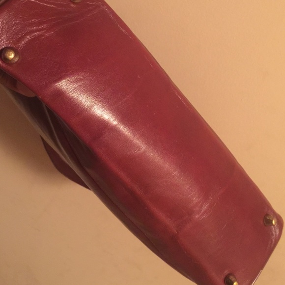 Vintage burgundy leather handbag - Picture 3 of 4