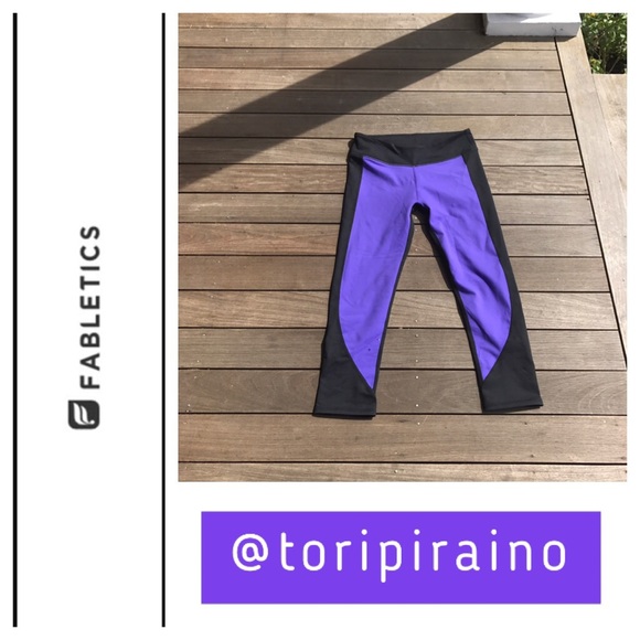 NWOT! Fabletics XS work out pants