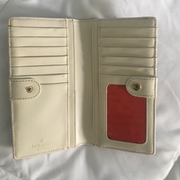 Kate Spade Wallet - Picture 3 of 4