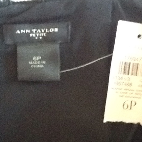 Final sale Size 6p new Ann Taylor wool blend skirt - Picture 3 of 4