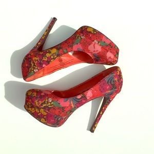 Floral Platform Shoes Size 8.5 Floral Platform Shoes Size 8.5