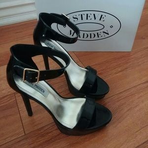 Steve Madden Patent Black Platform Heels Sacchi 7