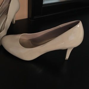 Brand new comfort plus nude heels