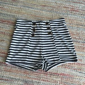 High waisted black and white shorts