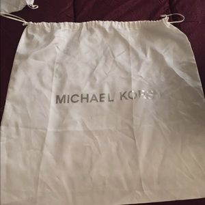 Dust bag