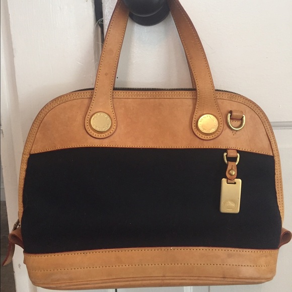 Vintage Authentic Dooney & Bourke Cabriolet Purse