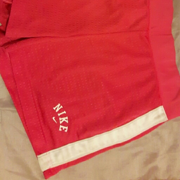 Nike Shorts - Picture 2 of 3