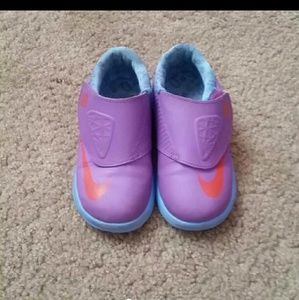 Toddler girl Nike KD shoes Like New