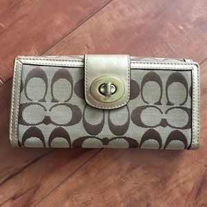 Coach wallet