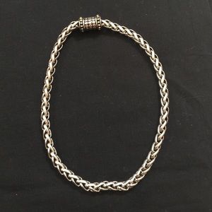 Silver plated necklace