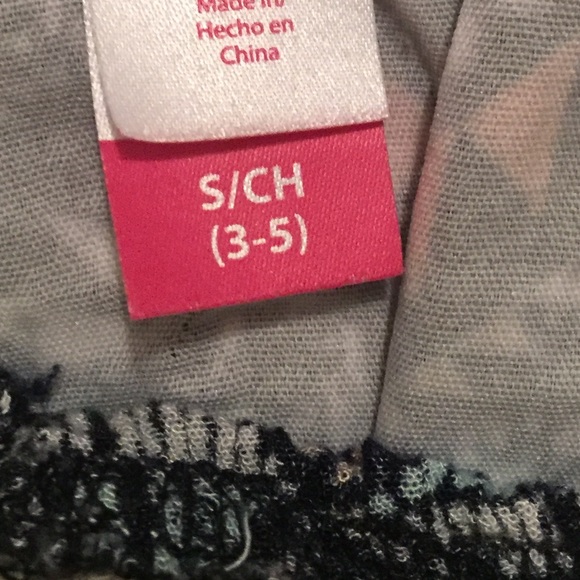 Shorts - Picture 3 of 3