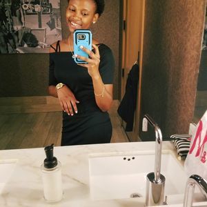 Meet your Posher, Elvida