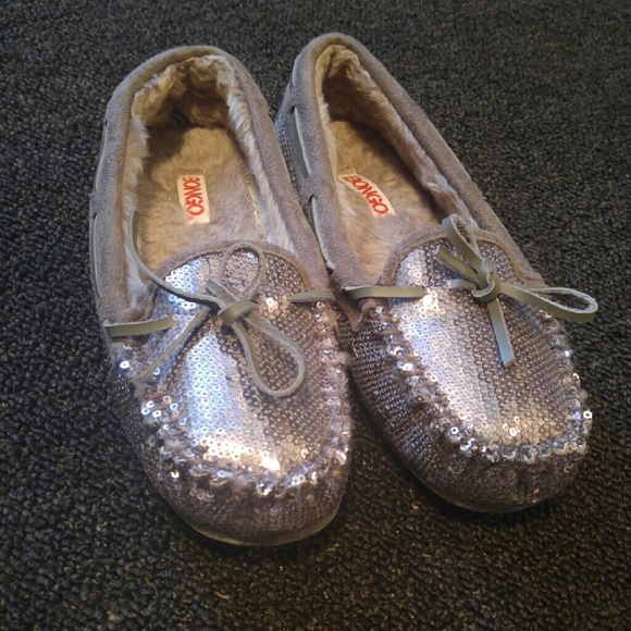 Silver BONGO moccasins