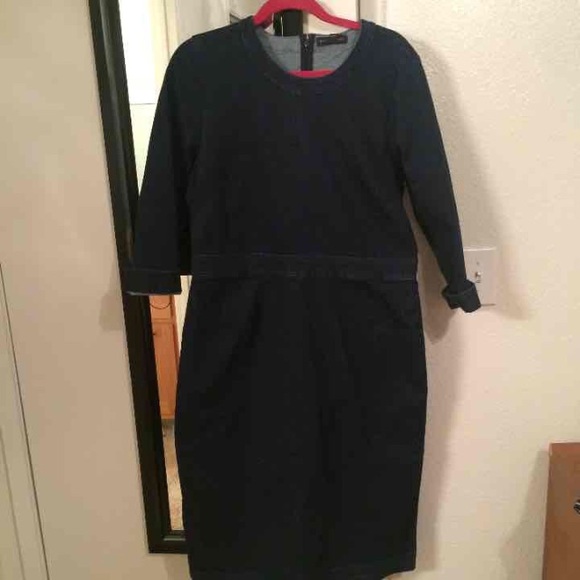 SOLD 📧🅱️🅰️y Banana Republic Denim Sheath Dress - Picture 3 of 4