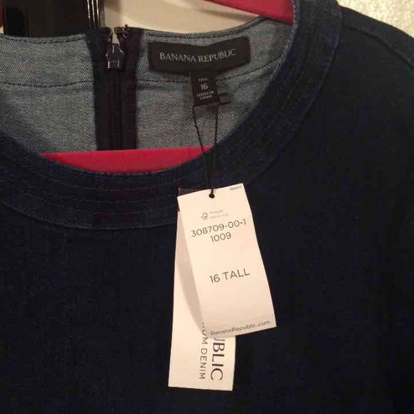 SOLD 📧🅱️🅰️y Banana Republic Denim Sheath Dress - Picture 4 of 4