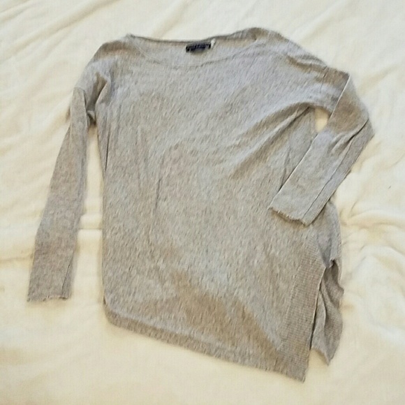 Alice & Olivia Asymmetrical Hem Sweater Medium