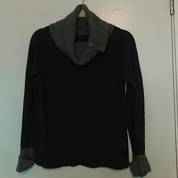 Banana Republic Sweaters - Banana Republic Cashmere Sweater