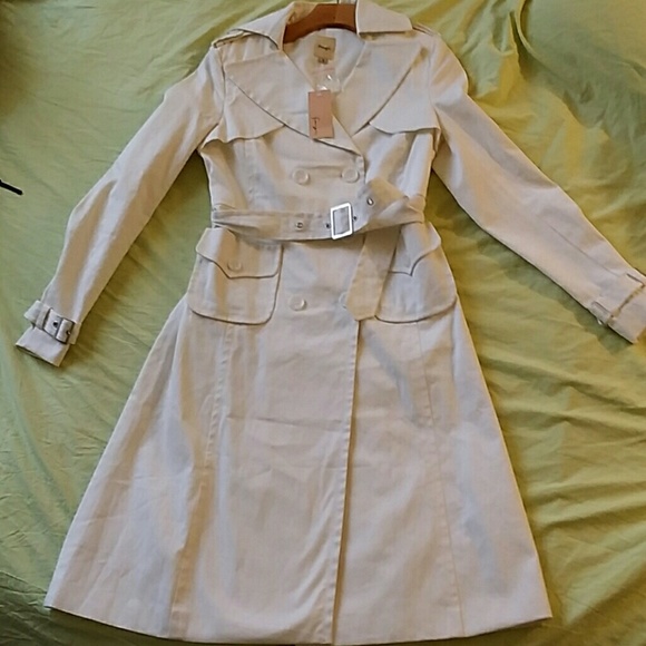 White Belted  Long Trench Coat XS  S