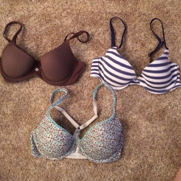 Lot of Victoria Secret bras