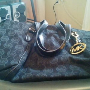Michael kor purse