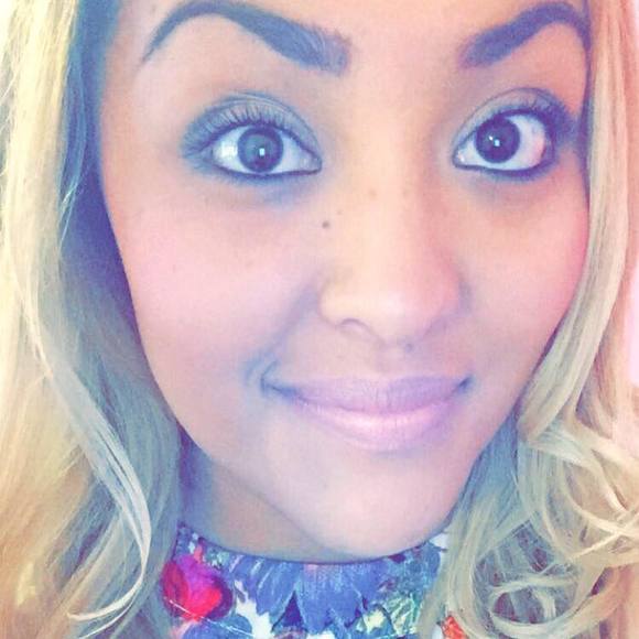 Meet your Posher, Noemí