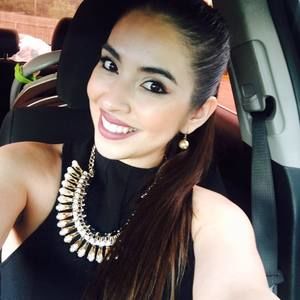 Meet your Posher, Itzel