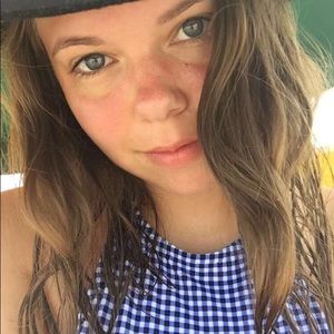 Meet your Posher, Whitney