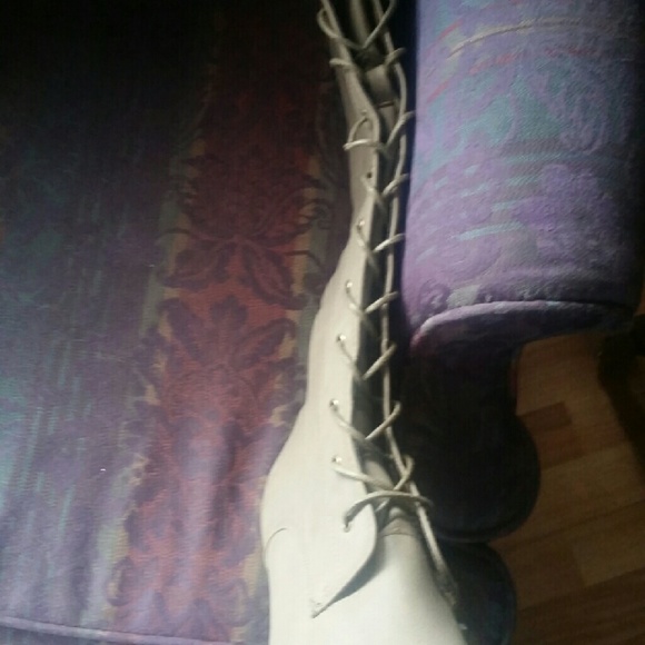 NOT FOR THE FAINT OF - Picture 4 of 4
