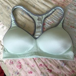 PINK! mint and grey sports bra💓
