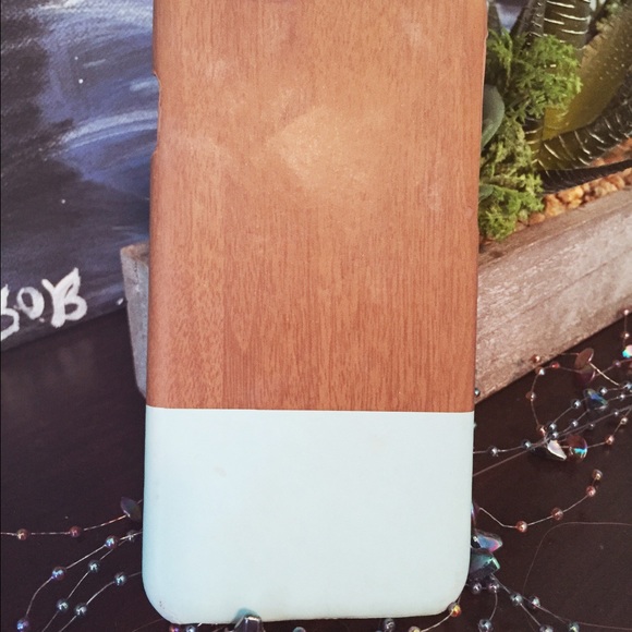 Wood Grain Style IPhone 6 Case - Picture 2 of 2