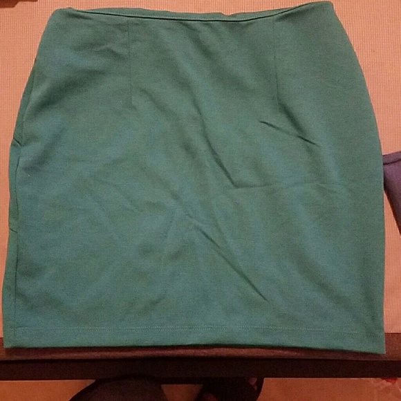 Turquoise mini fitted stretch skirt - Picture 2 of 4