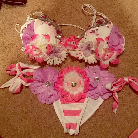 Rave outfit! Flower child.
