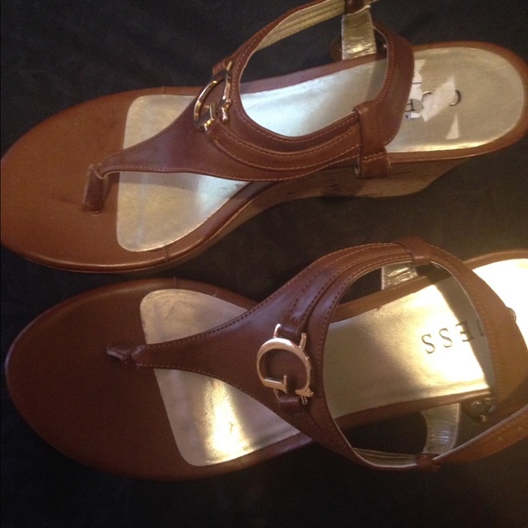 Guess wedge sandals