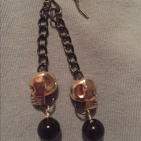 Silver Skull Earrings