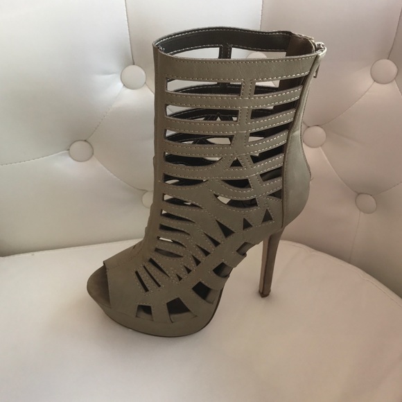 Taupe booties - Picture 3 of 4