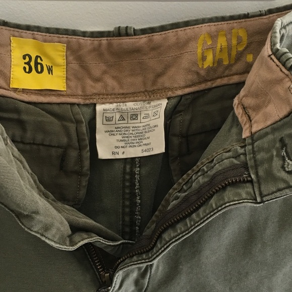 Gap flat front shorts